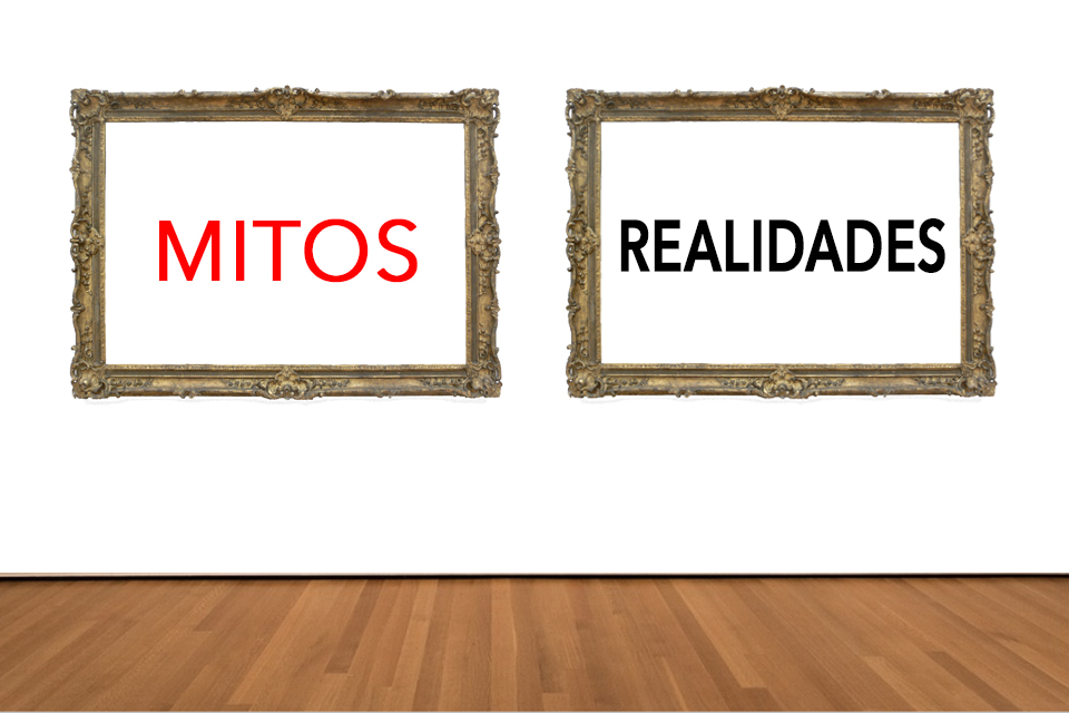 Dos marcos dorados, uno con la palabra "mitos" en rojo y otro con la palabra "realidades" en negro.